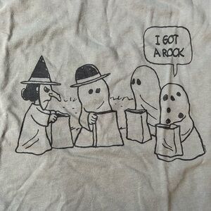 Peanuts Halloween “I got a rock” Kids T-Shirt NWT